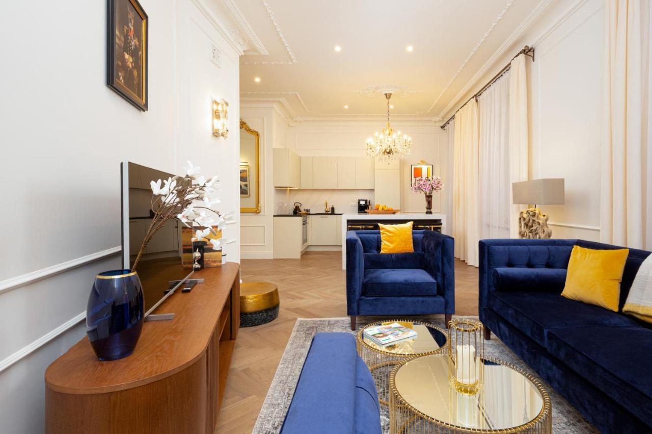 Royal Apartment Kopernika By Renters Prestige Warsaw Exterior photo