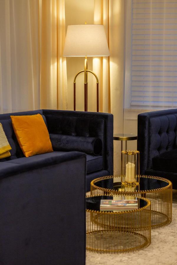 Royal Apartment Kopernika By Renters Prestige Warsaw Exterior photo